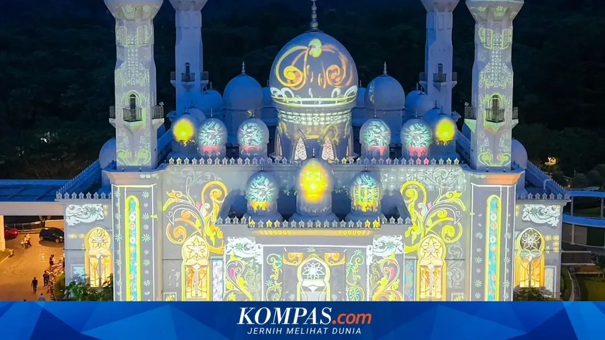 7 Masjid Indonesia dengan Arsitektur Timur Tengah yang Menawan