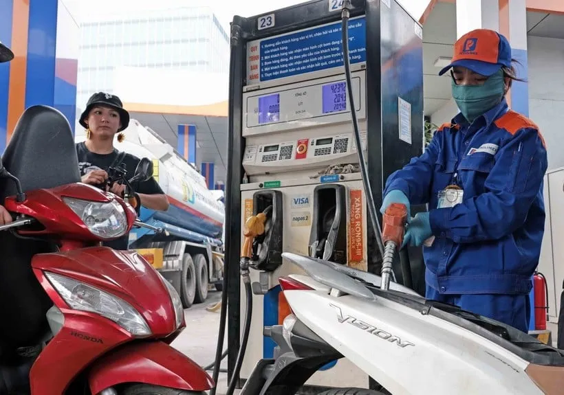 Kenaikan Harga Bahan Bakar Berlaku Mulai 26 Februari
