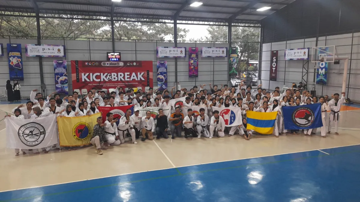 Latihan Gabungan dan Buka Bersama UKM Taekwondo Se-Surabaya di Universitas Ciputra