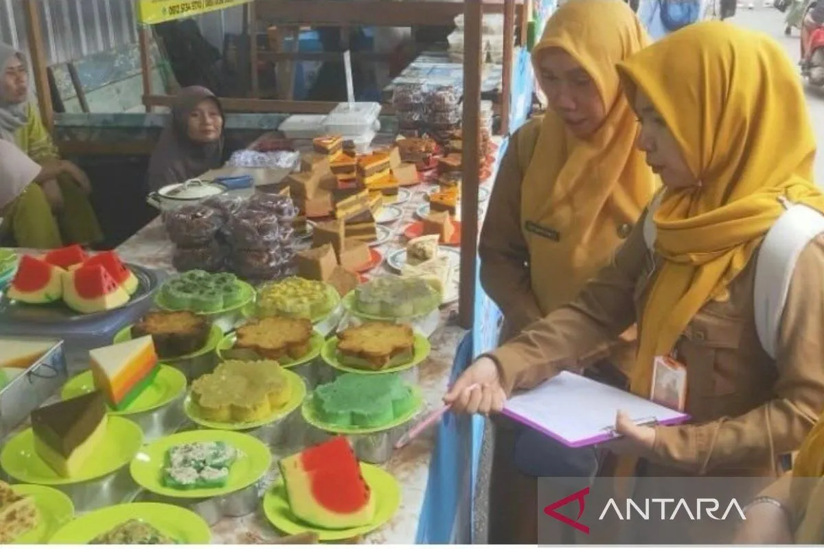 Dinkes Banjarmasin Lakukan Pengawasan Kuliner di Festival Pasar Wadai Ramadhan