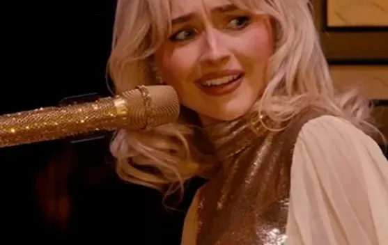 Sabrina Carpenter Dikecam Usai Diduga Remehkan Budaya Arab di Coachella