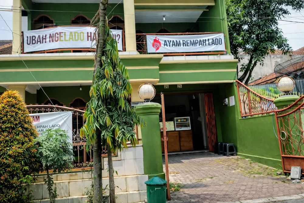 Ayam Rempah Lado: Kuliner Baru yang Menggoda di Malang