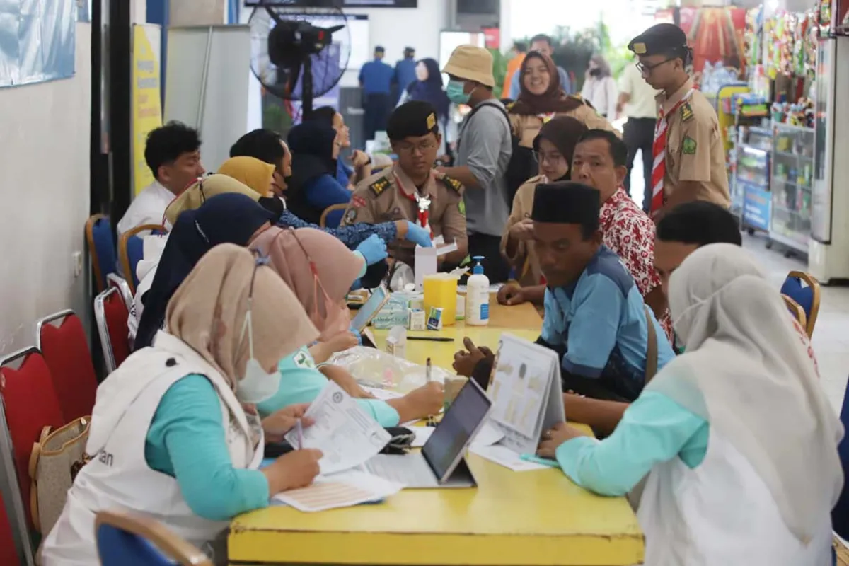 BNN Periksa Kesehatan Sopir Bus Jelang Arus Mudik 2026