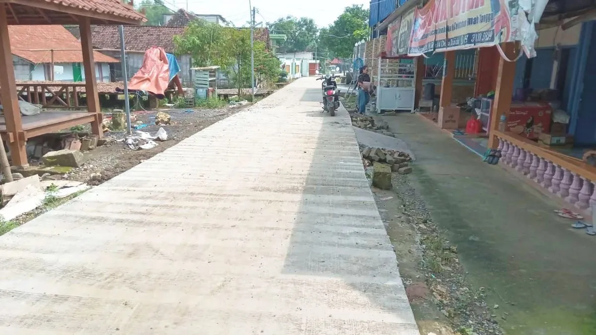 Perbaikan Jalan Poros Antar Desa di Bojonegoro Selesai