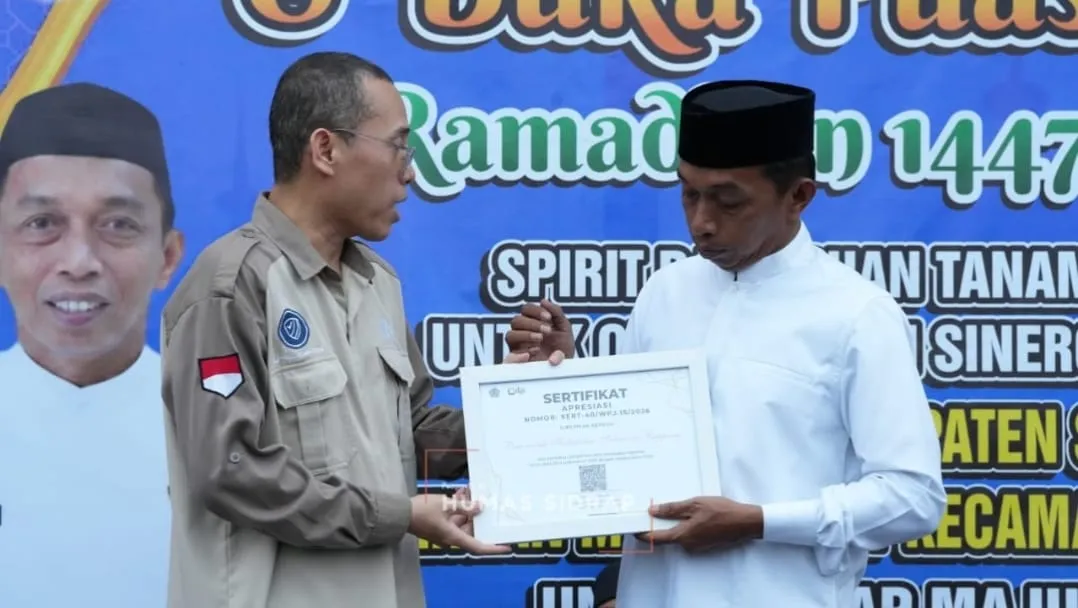 Pemkab Sidrap Terima Penghargaan 100% Pengiriman Data Pajak