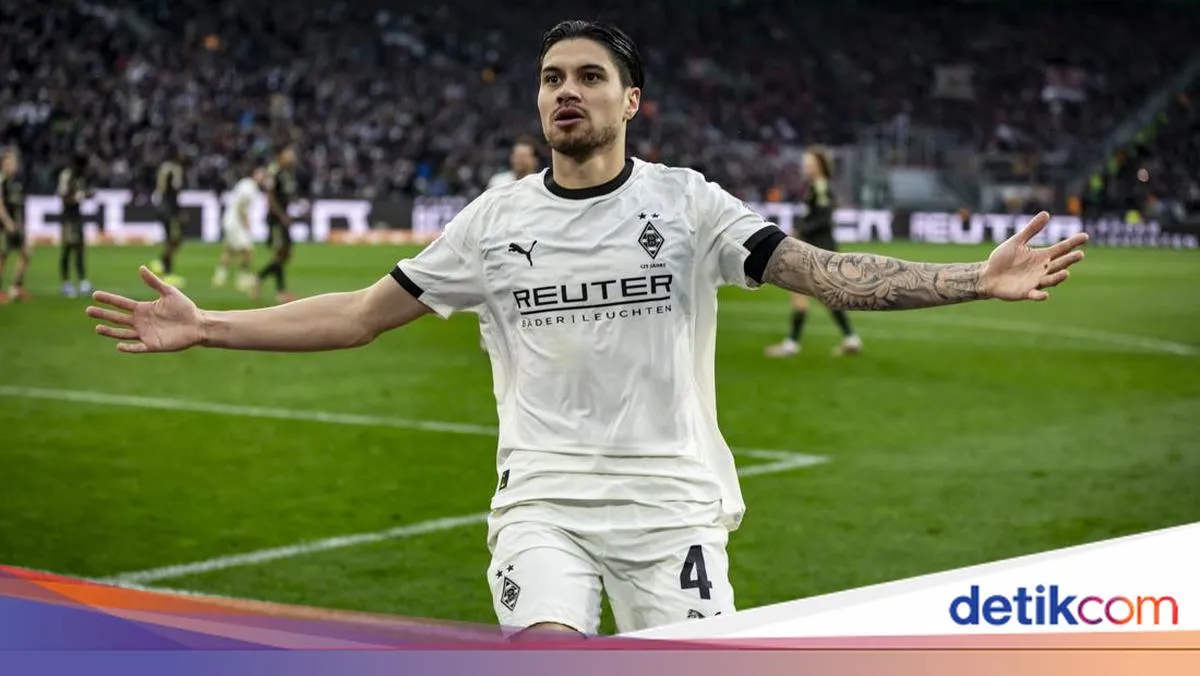 Kevin Diks Jadi Pahlawan Gladbach Setelah Golnya Dianulir