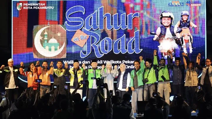 Wali Kota Pekanbaru Gelar Sahur Bersama 2.000 Driver Ojol