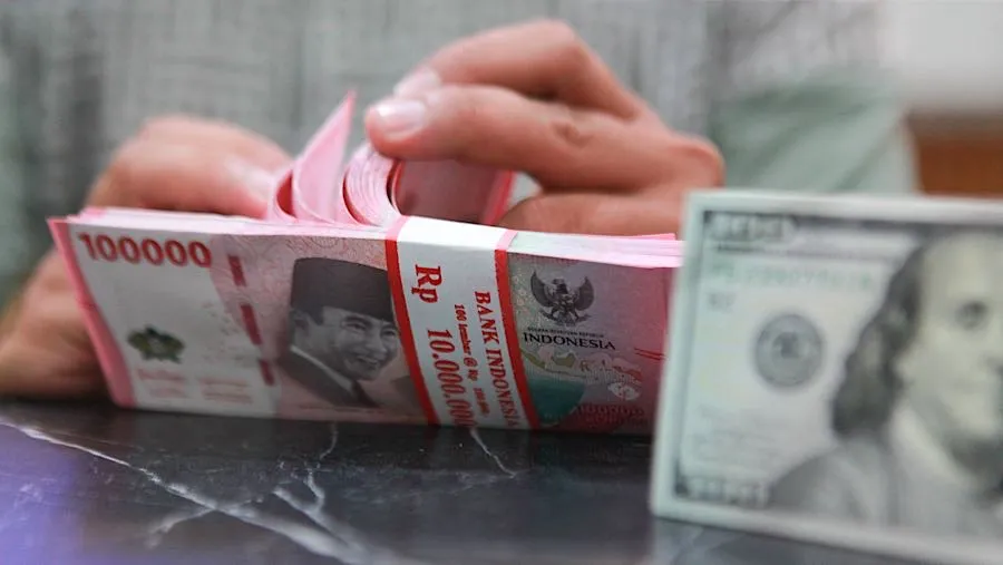Rupiah Tertekan di Tengah Ancaman Ekonomi Global