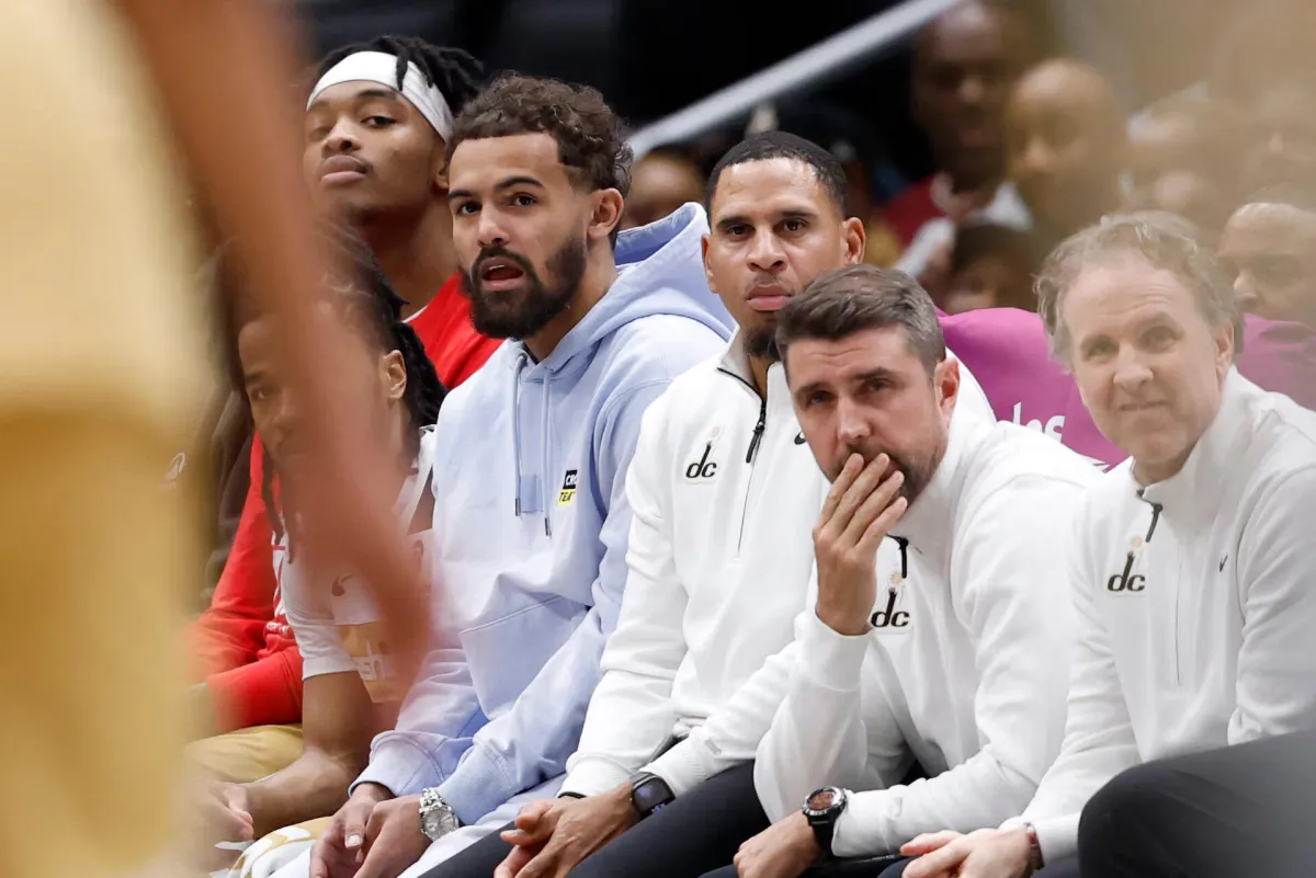 Trae Young Menarik Perhatian Rekan Tim Meski Dikeluarkan dari Pertandingan