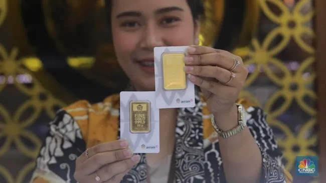 Harga Emas Antam Naik Rp16.000 ke Rekor Tertinggi Bulan Ini