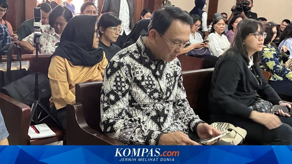 Ahok Hadir Sebagai Saksi dalam Sidang Kasus Korupsi LNG yang Merugikan Negara 113,8 Juta Dollar AS