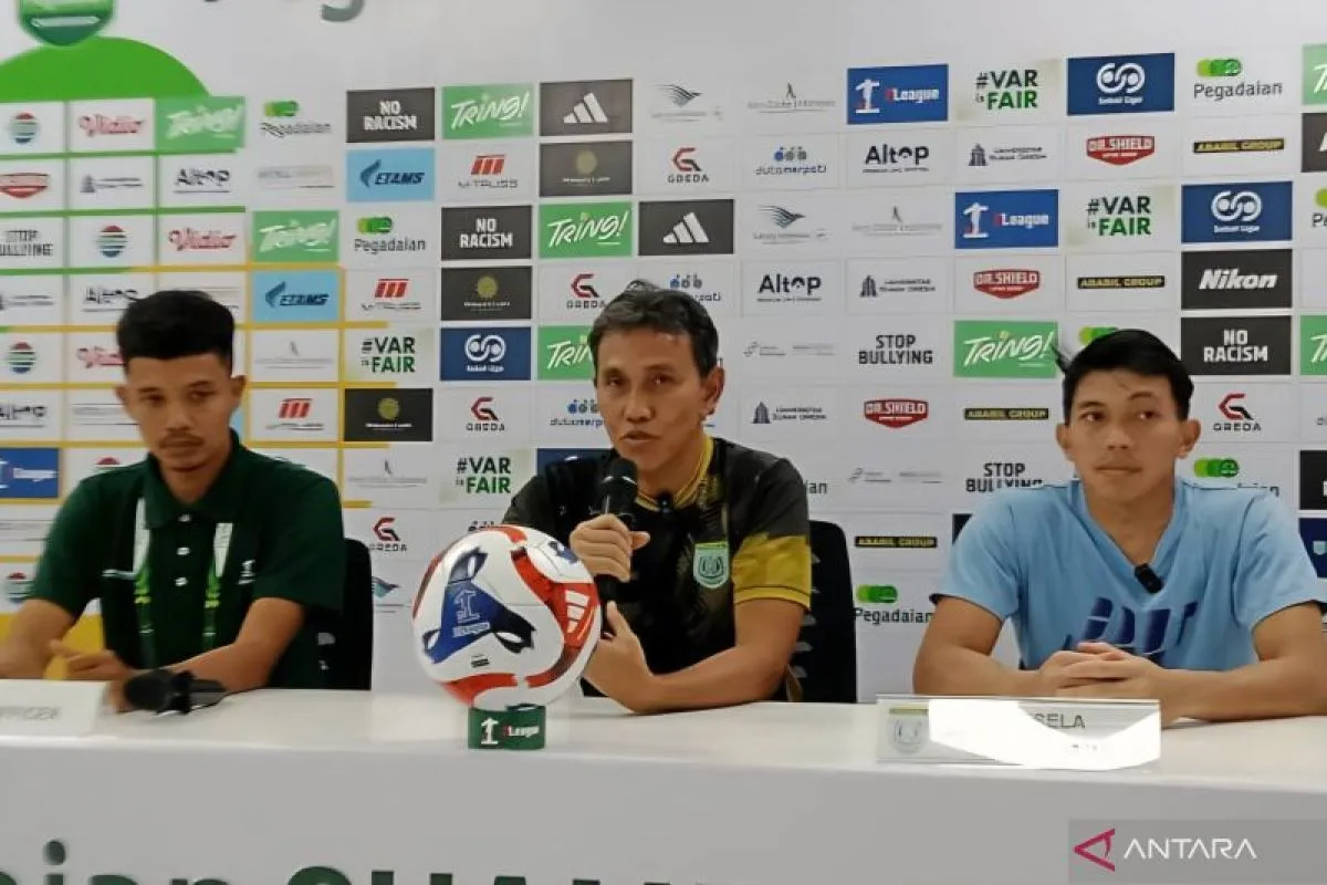 Persela Siap Tantang PSS Sleman di Stadion Surajaya