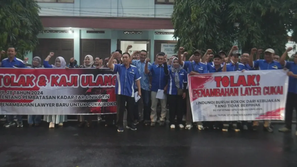 Buruh Rokok Kudus Tolak Kebijakan Layer Baru dan Batas Nikotin