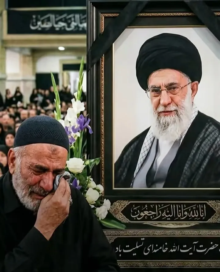 Duka Mendalam di Mashhad Usai Kematian Ayatollah Ali Khamenei