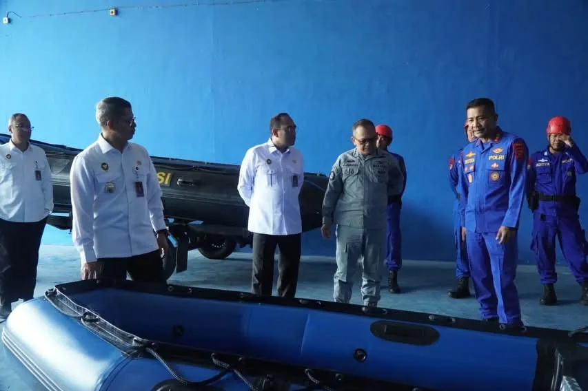 Kemenko Polkam RI Tinjau Pengamanan Perairan di Ditpolairud Polda Kaltim