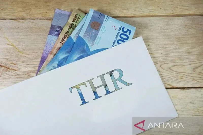 Kesenjangan THR di NTB: Euforia Ekonomi Menyimpan Tantangan Keadilan Sosial