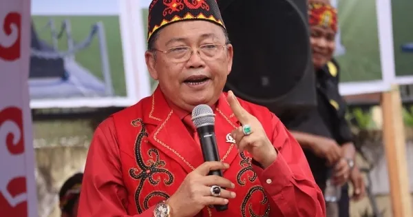 Cornelis Kritik Rencana Pemasangan Plang PKH di Desa Banying