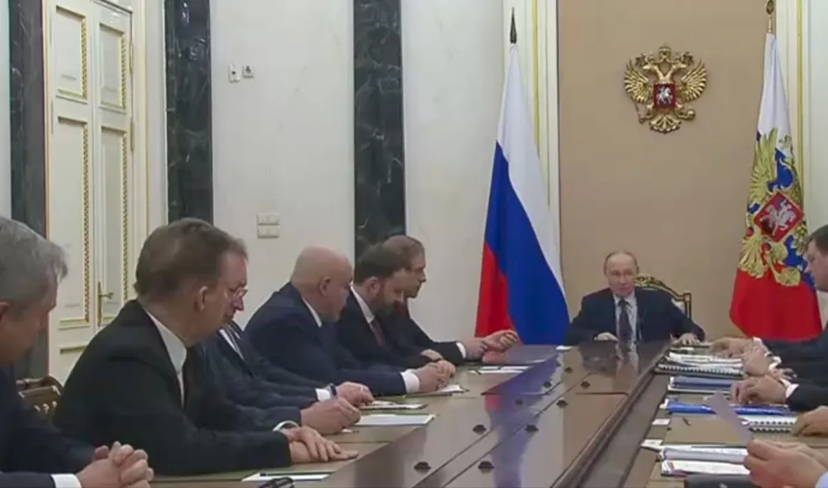 Putin: Gangguan Pasokan Minyak Asia-Pasifik Dipicu Penutupan Selat Hormuz