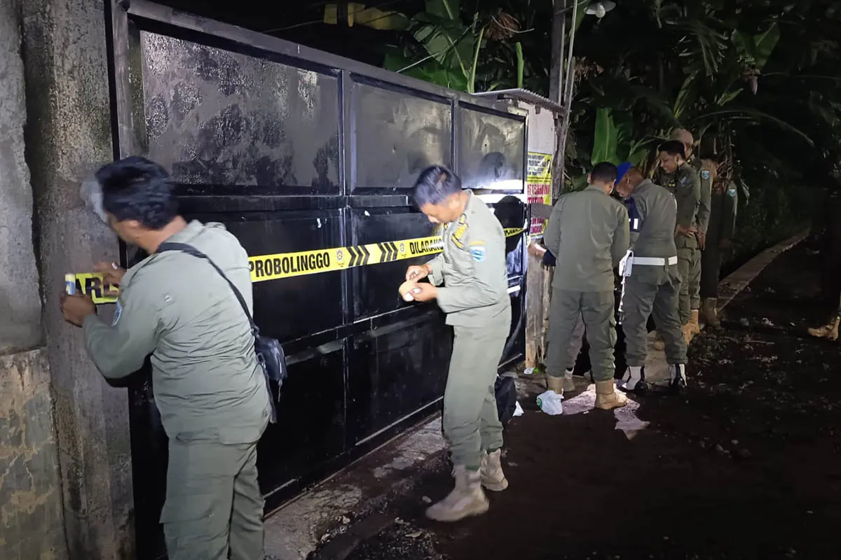 Satpol PP Tindak Tegas Usaha Karaoke di Probolinggo Tanpa Izin