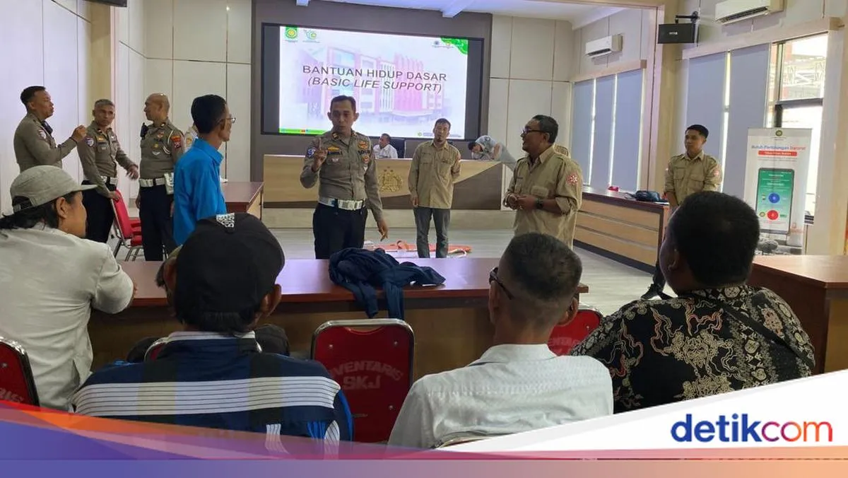 Pelatihan Relawan Jaga Perlintasan KA di Lamongan Tingkatkan Keselamatan
