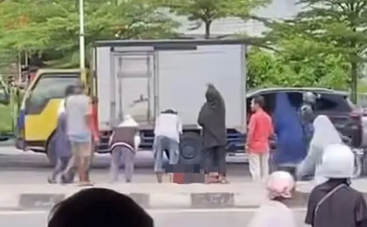 Pengendara Perempuan Terjatuh dari Flyover Arengka, Meninggal di RS