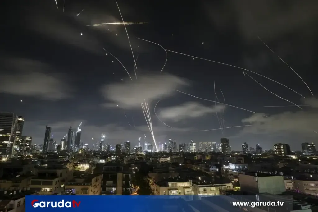 Serangan Rudal Iran Luluhkan Pertahanan Israel, Sebabkan Korban Jiwa di Permukiman