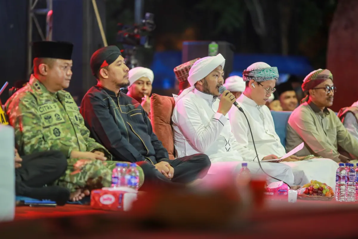 Sumenep Berselawat: Refleksi dan Harapan Pembangunan Tahun Pertama Bupati Fauzi