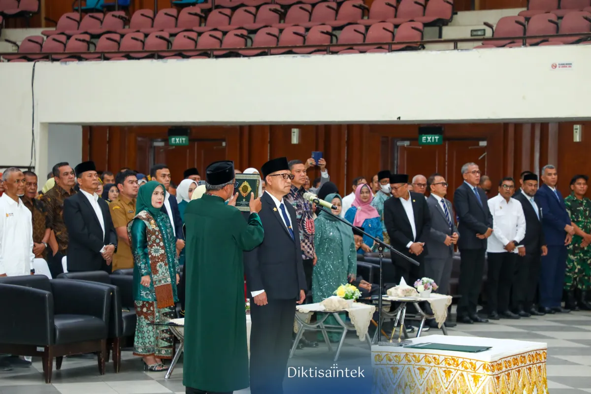 Mirza Tabrani Resmi Jabat Rektor USK, Fokus Kembangkan Sains dan Teknologi di Aceh