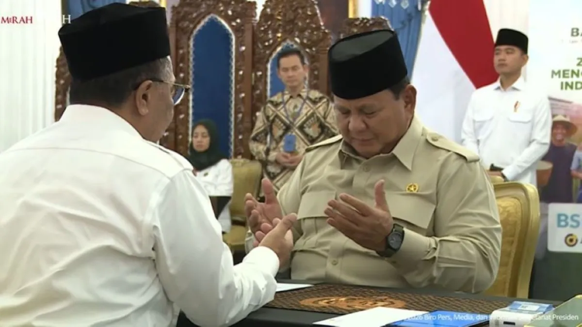 Prabowo dan Kabinet Tunaikan Zakat di Istana Negara