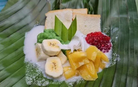 Bongko Kopyor: Takjil Tradisional Ramadan yang Dicari di Gresik