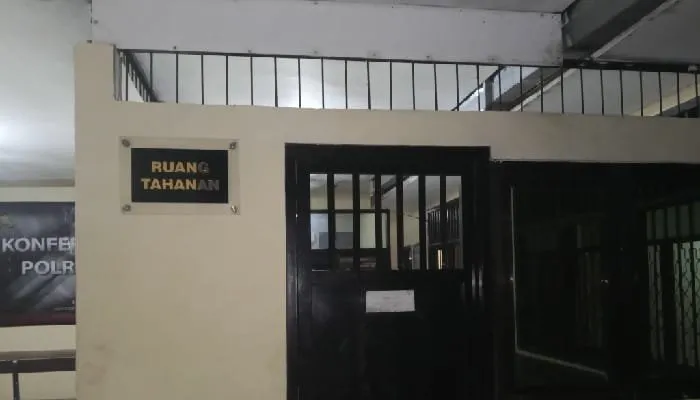 Pasangan Pemilik Eltras Pub Maumere Ditangkap atas Dugaan Perdagangan Manusia