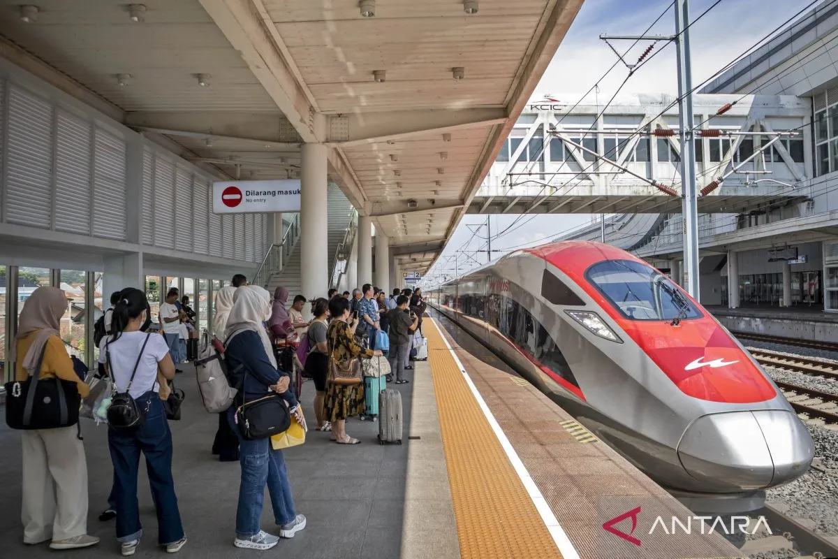 Kereta Cepat Whoosh Jadi Pilihan Utama untuk Silaturahmi Lebaran