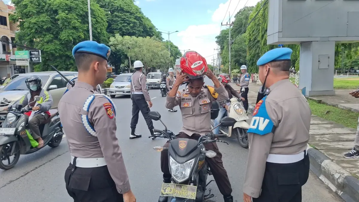 Razia Anggota Polda Kalsel untuk Pantau Disiplin Personel