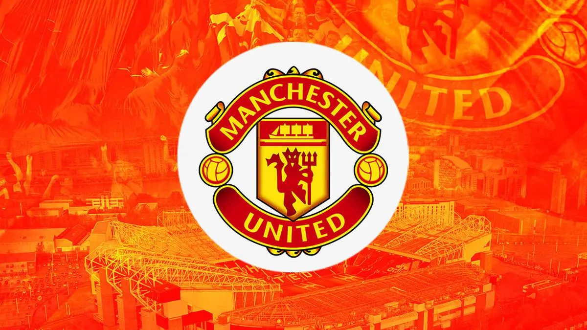 Kvaratskhelia Tegaskan Betah di PSG, Manchester United dan Arsenal Gigit Jari