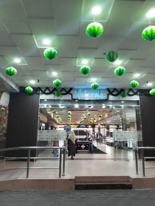 Suasana Idul Fitri Semarak di Supermarket Brastagi Rantauprapat
