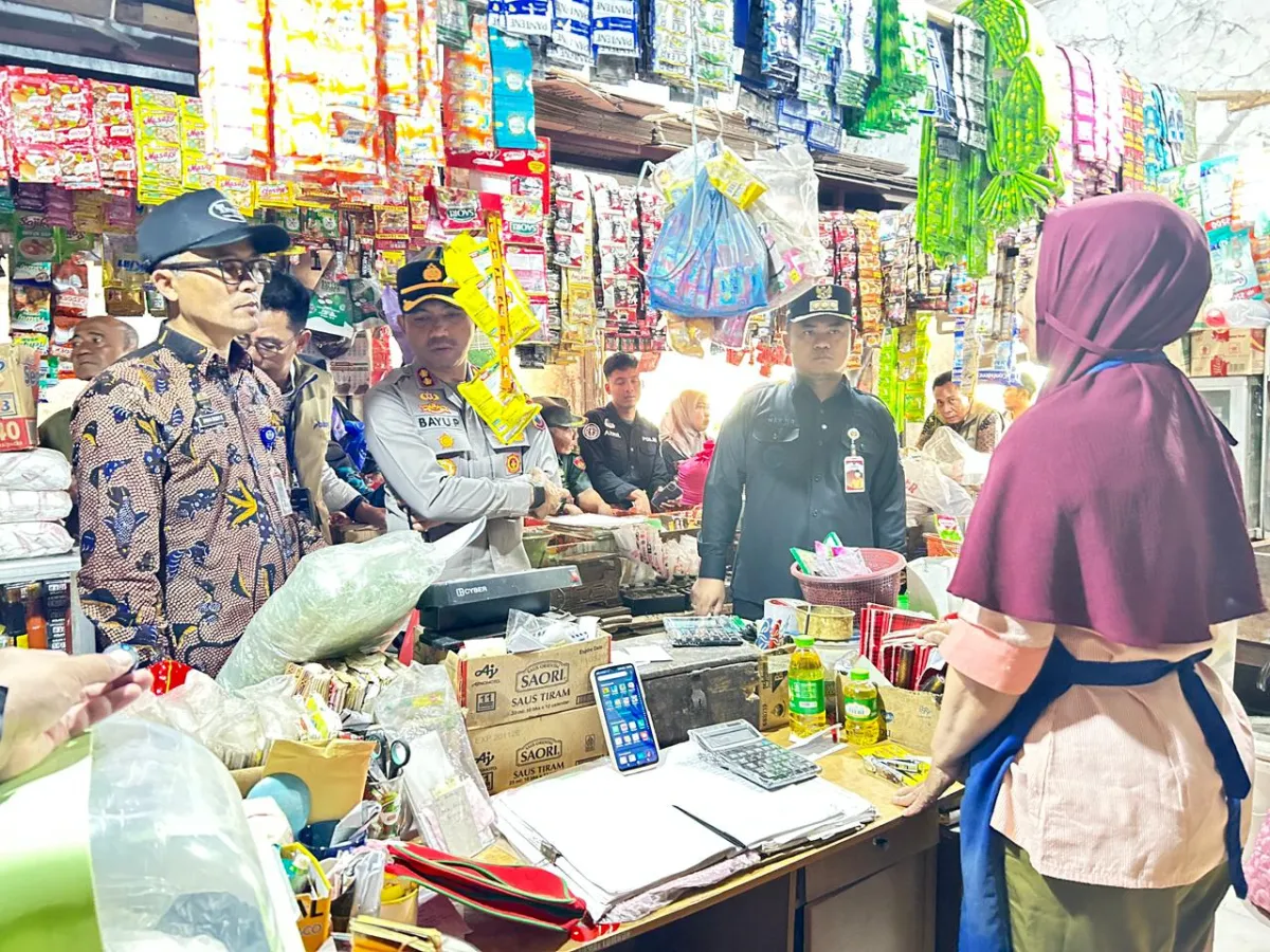 Bupati Tegal Pantau Stabilitas Harga Sembako Menjelang Ramadhan