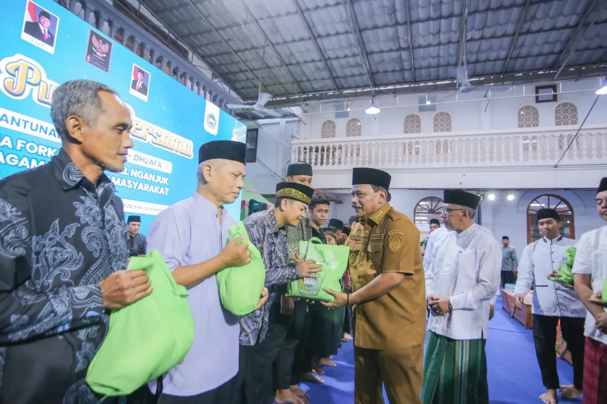 Bupati Nganjuk Hadiri Buka Puasa dan Santunan Anak Yatim di Ponpes Al Ubaidah