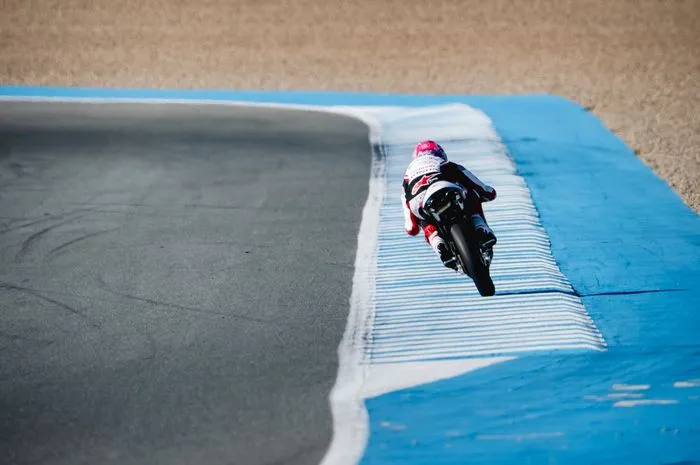Veda Pratama Tampil Gemilang di FP1 Moto3 Thailand 2026