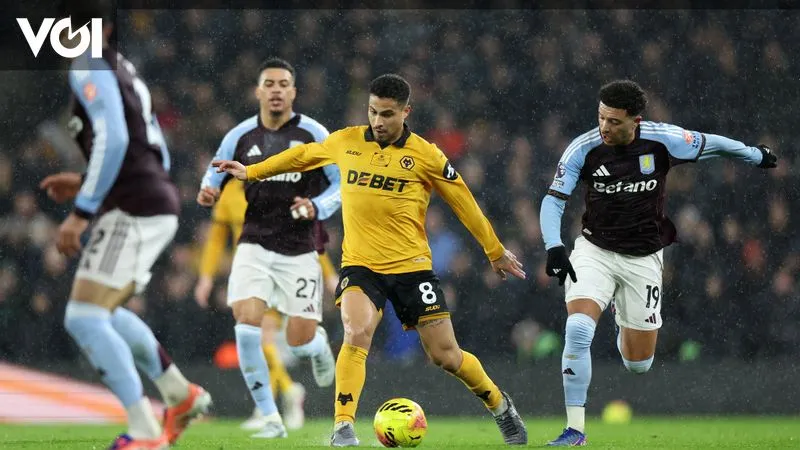 Aston Villa Terpuruk Usai Tumbang dari Wolverhampton