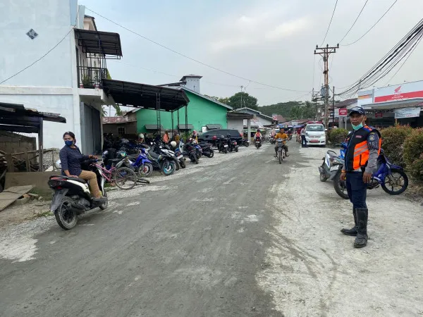 Pembangunan Jalan Poros Kuala Dua–Mekarsari Biaya Rp14,8 Miliar Rampung Sebelum Lebaran