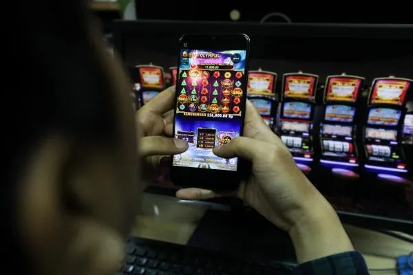 Kemkomdigi Kolaborasi dengan Startup AI untuk Atasi Judi Online