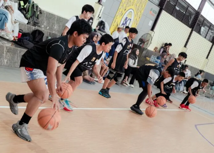 Binus School Semarang Gelar Klinik Basket untuk Kembangkan Talenta Muda