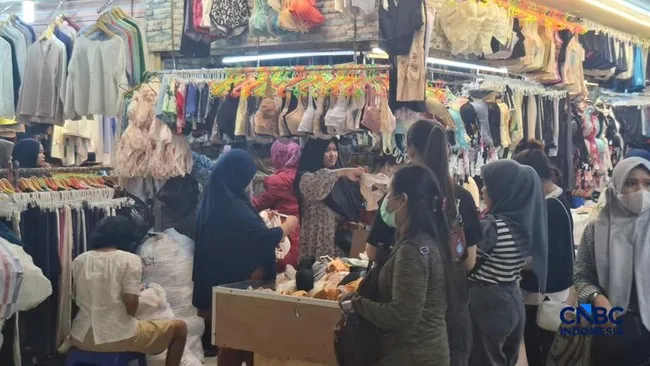 Mendag Tegaskan Larangan Impor Pakaian Dalam Bekas di Tengah Permintaan Tinggi