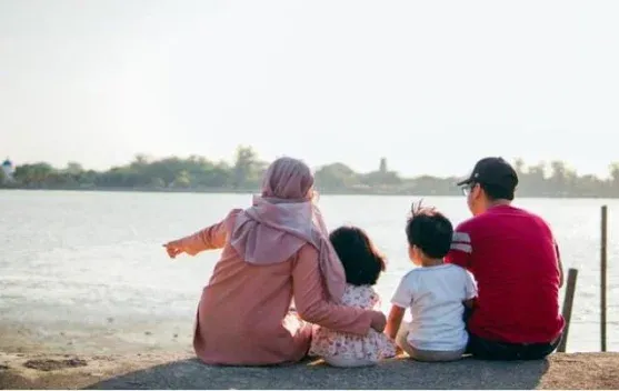 Peran Orang Tua dalam Pendidikan Karakter Anak di Era Pergaulan Bebas
