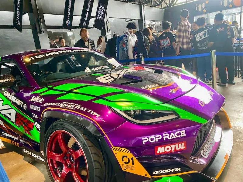 Pitstop Thrift Market IMX Hub Bandung Menjadi Magnet Pecinta Otomotif