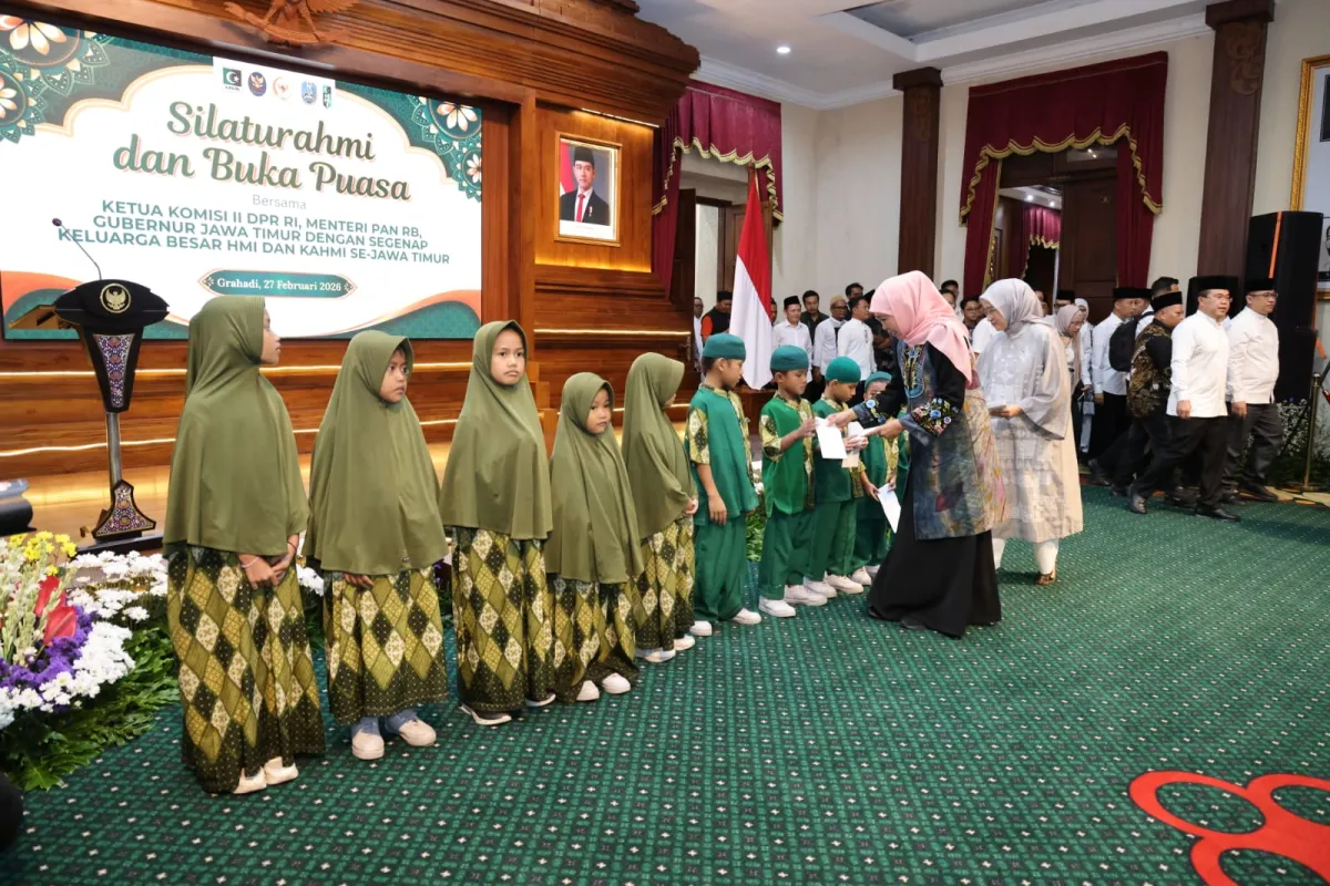 Silaturahmi dan Buka Puasa Komisi II DPR RI Bersama HMI dan KAHMI di Jawa Timur