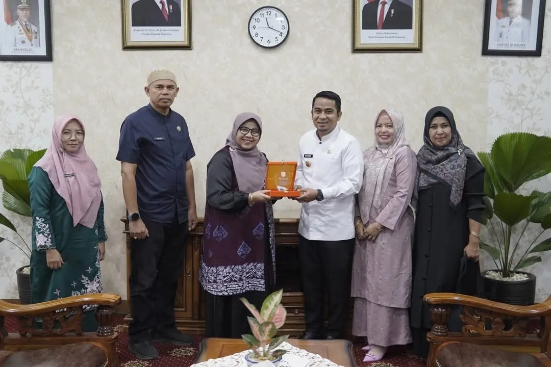 Wali Kota Solok dan Universitas Fort De Kock Perkuat Kerja Sama di Bidang Pendidikan dan Kesehatan