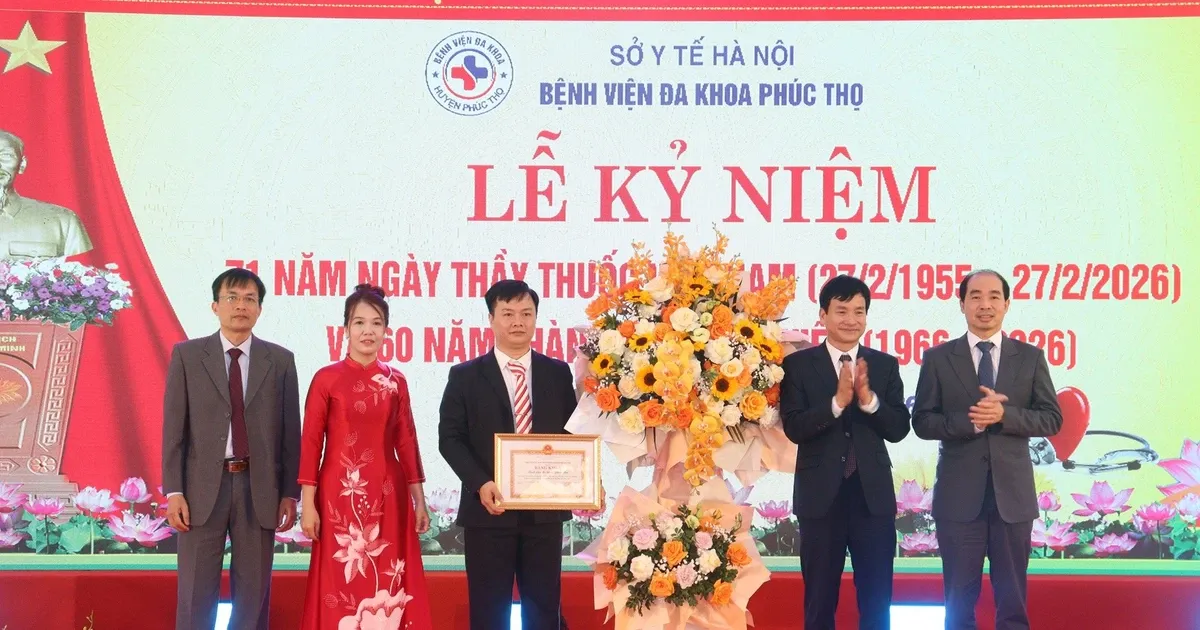 Rumah Sakit Umum Phuc Tho Rayakan 60 Tahun Inovasi dan Perawatan Modern