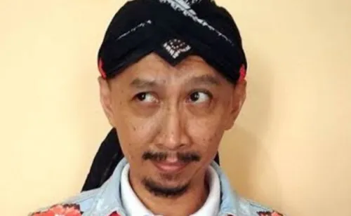 Abu Janda dan Feri Amsari Terlibat Debat Sengit soal Palestina