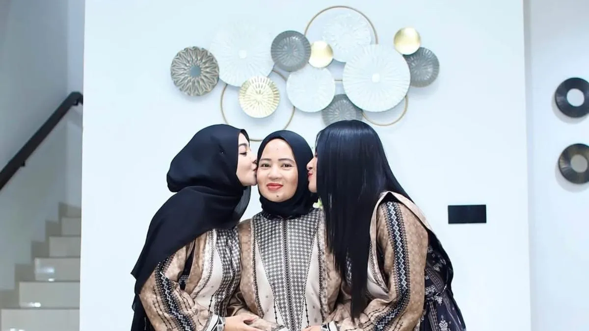Ruang Tamu Modern Minimalis Jenita Janet: Elegan dalam Nuansa Monokrom
